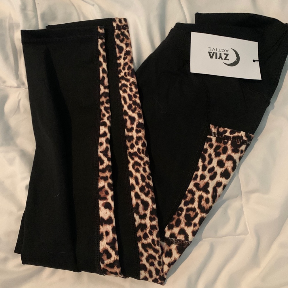 Zyia Leopard Brilliant High Rise Capri